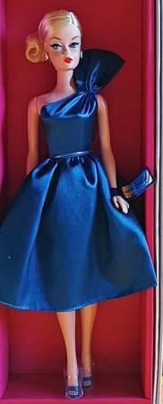 Convention Barbie Madrid Blaues Kleid