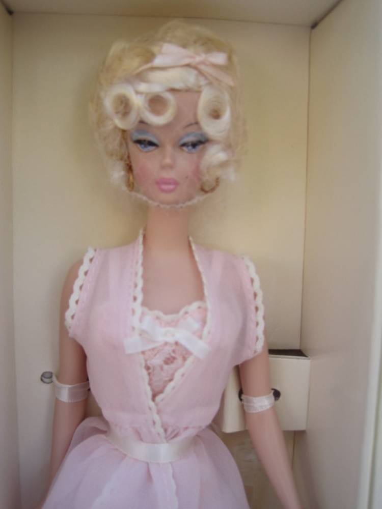 Barbie Lingerie #4 Fashion Model Silkstone Collection Doll 2002 Mattel  #55498 - We-R-Toys